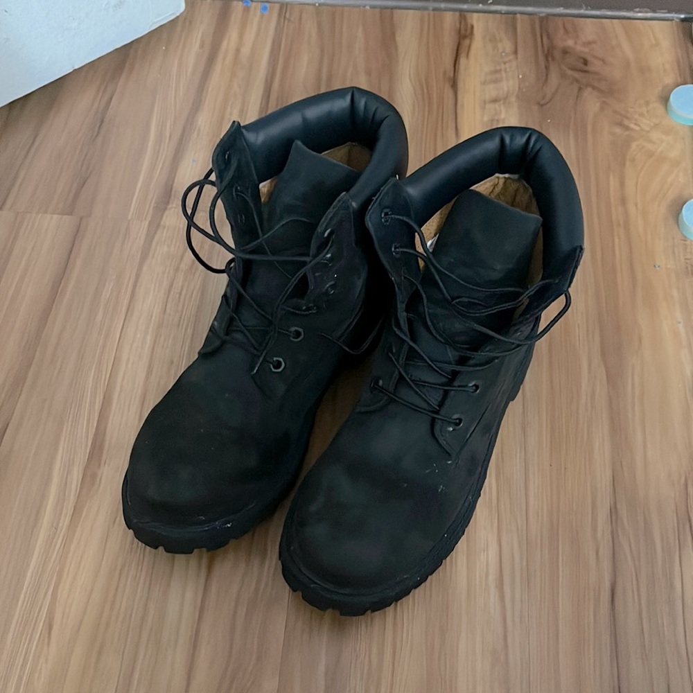 Black Timerlands